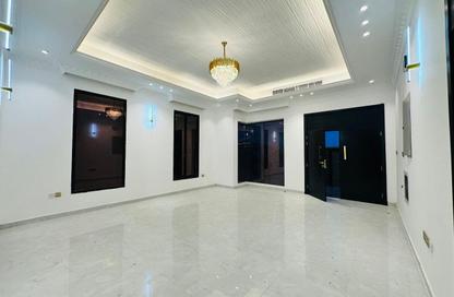 Villa - 5 Bedrooms - 7 Bathrooms for sale in Al Yasmeen 1 - Al Yasmeen - Ajman