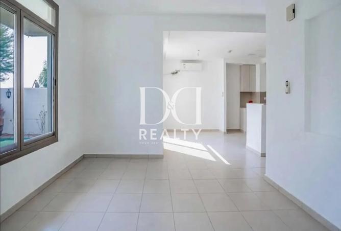 78191004 - Property Image 2