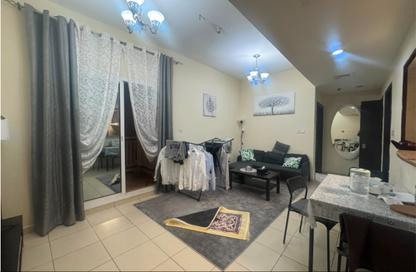 Apartment - 1 Bedroom - 1 Bathroom for sale in Mazaya 1 - Queue Point - Liwan - Dubai