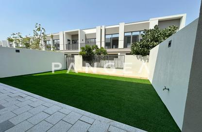 Townhouse - 3 - 4 for rent in Aura Gardens - Tilal Al Ghaf - Dubai