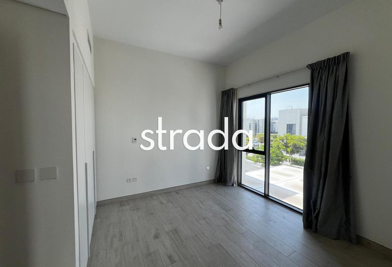 Corner Unit | Close to Park & Pool | Options photo 9