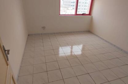 Apartment - 3 Bedrooms - 3 Bathrooms for rent in Qasimia 10 building - Al Mahatta - Al Qasimia - Sharjah Apartment - 3 Bedrooms - 3 Bathrooms for rent in Qasimia 10 building - Al Mahatta - Al Qasimia - Sharjah