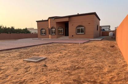 Villa - 5 - 6 for rent in Al Salamah - Umm Al Quwain