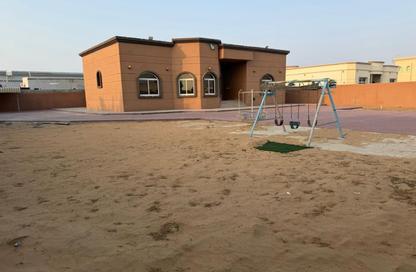 Villa - 5 - 6 for rent in Al Salamah - Umm Al Quwain