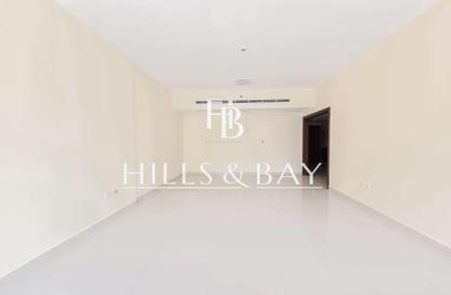 Apartment - 2 - 3 for rent in Coral Tower - Business Bay - Dubai