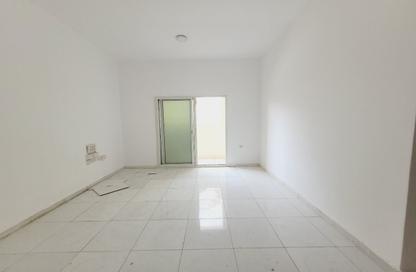 Apartment - 2 - 2 for rent in Fire Station Road - Muwaileh - Sharjah