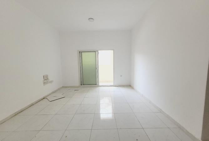 141923174 - Property Image 3