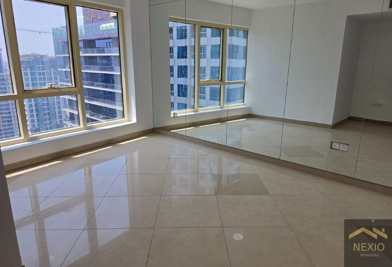 Spacious layout | Private Pool | Lake View photo 5