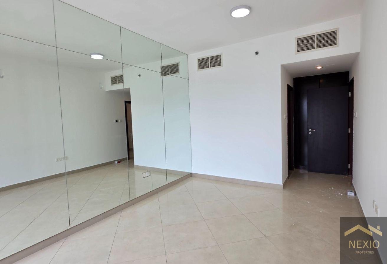 Spacious layout | Private Pool | Lake View photo 15