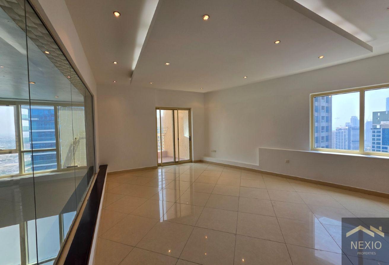 Spacious layout | Private Pool | Lake View photo 8
