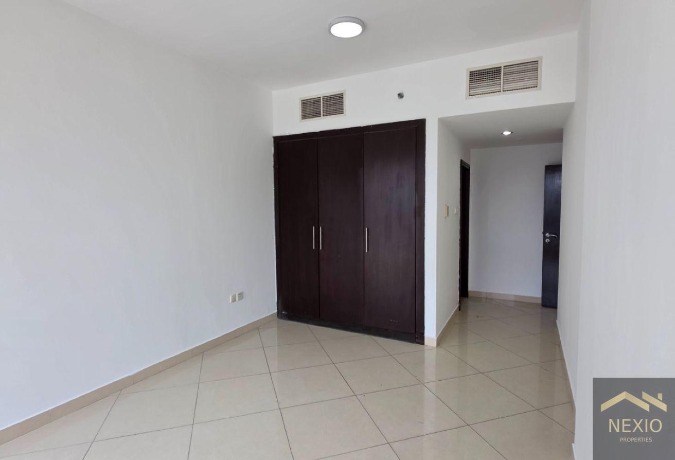 Spacious layout | Private Pool | Lake View photo 11