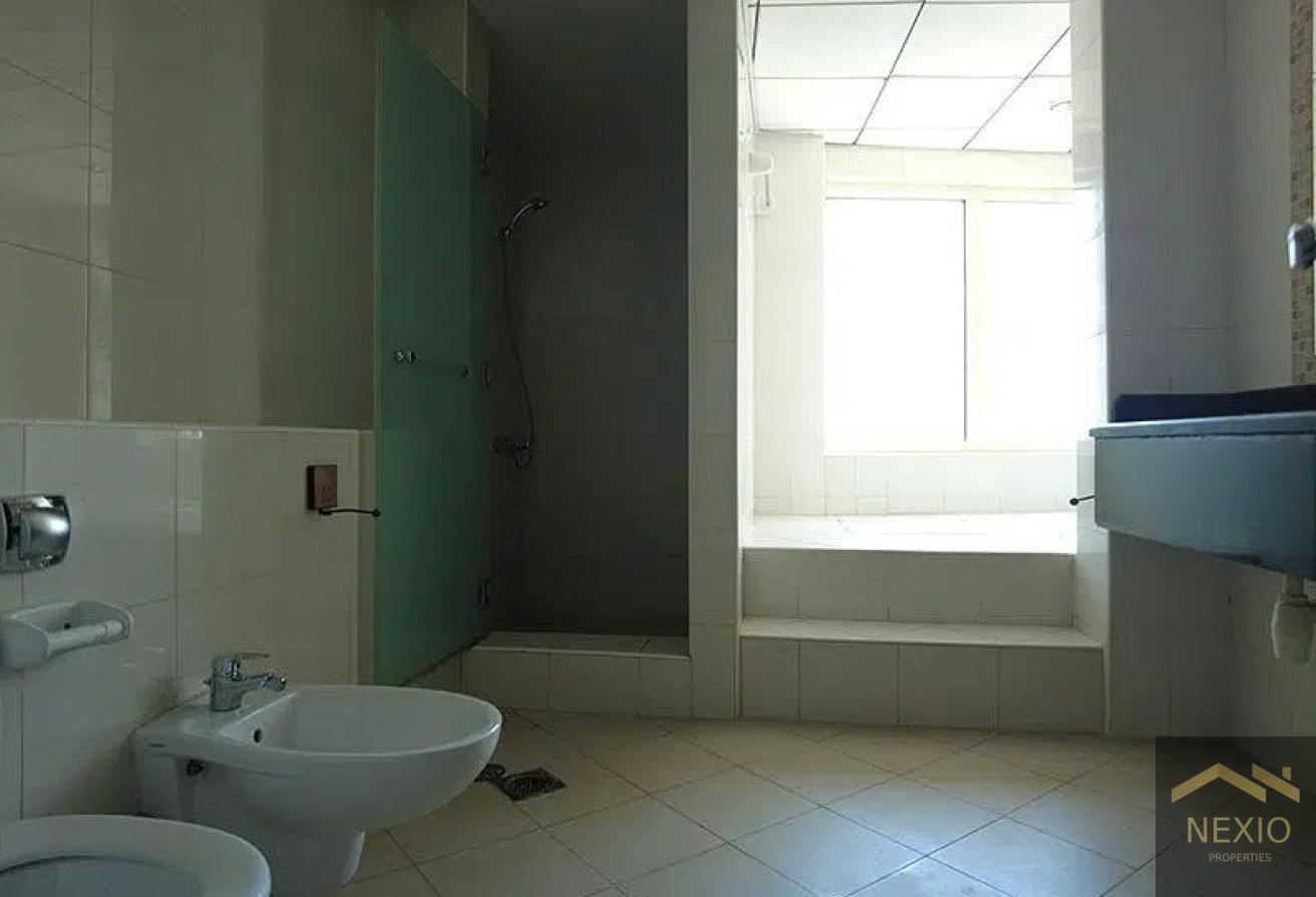 Spacious layout | Private Pool | Lake View photo 25