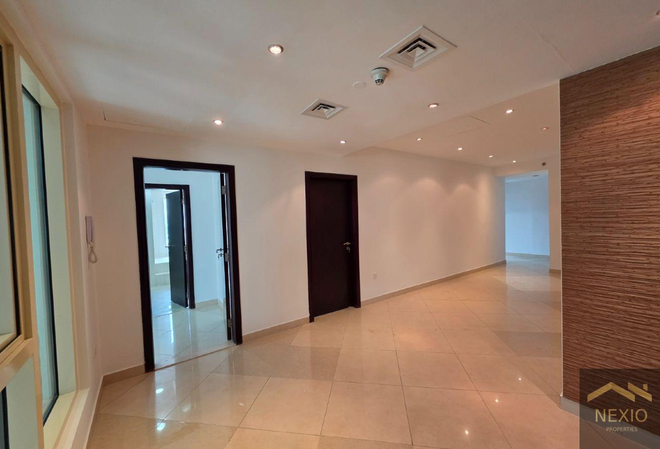 Spacious layout | Private Pool | Lake View photo 16
