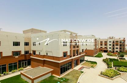 Apartment - 2 Bedrooms - 3 Bathrooms for sale in Al Khaleej Village - Al Ghadeer - Abu Dhabi