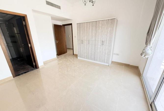 77384632 - Property Image 3