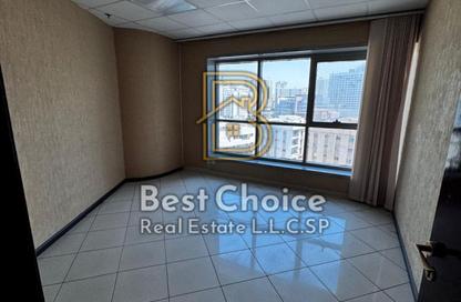 Co-working space - Studio - 1 for rent in Al Ferasa Tower - Al Majaz 1 - Al Majaz - Sharjah