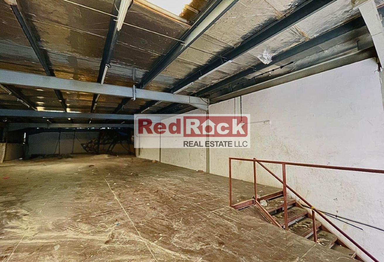 Road Facing Warehouse With Mezzanine and Office