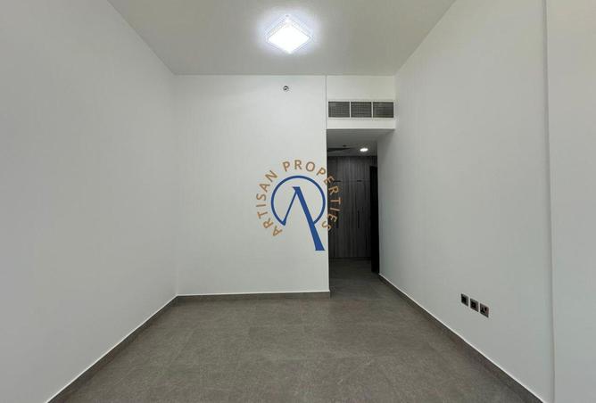 122004491 - Property Image 3