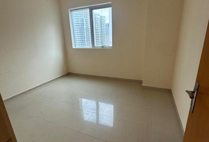 69120704 - Property Image 2