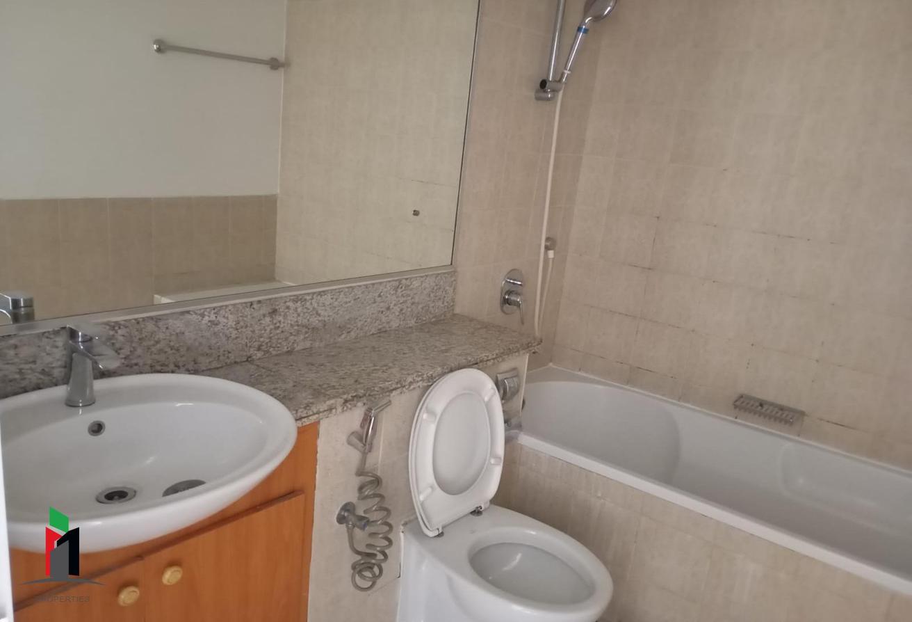 Spacious| Well-maintained| Chiller Free photo 8