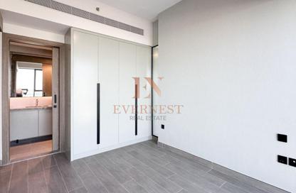 Apartment - 1 - 1 for rent in Golf Gate - Damac Hills - Dubai