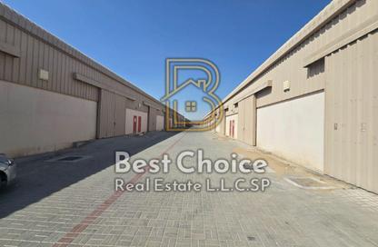 Warehouse - Studio - 2 Bathrooms for rent in Al Sajaa S - Al Sajaa - Sharjah