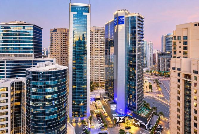 سكاي سنترال | جاهز للسكن | سعر جيد