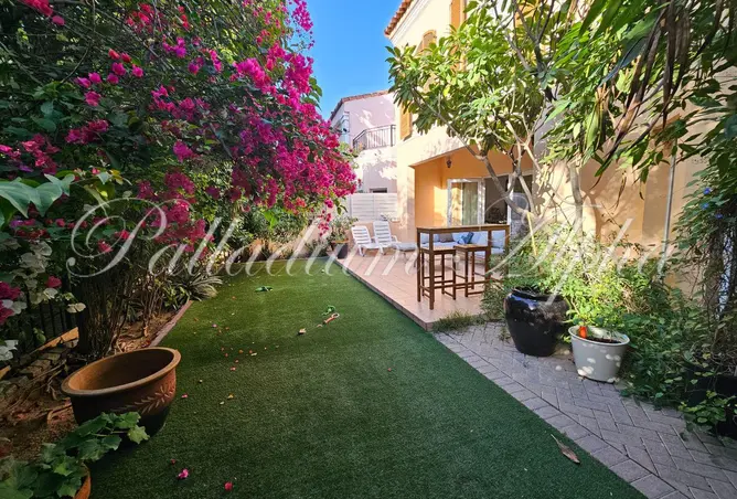 70295137 - Property Image 2