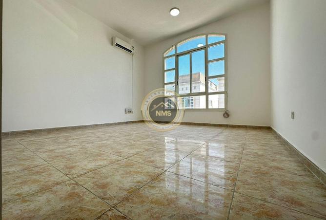 73842155 - Property Image 3