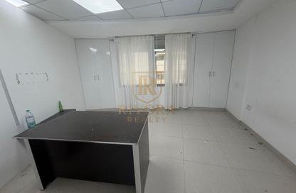 Office Space - Studio - 1 for rent in Al Futtaim Tower - Al Rigga - Deira - Dubai Office Space - Studio - 1 for rent in Al Futtaim Tower - Al Rigga - Deira - Dubai