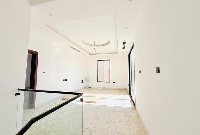99988907 - Property Image 3