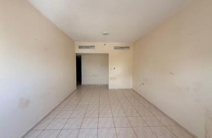 Apartment - 2 Bedrooms - 2 Bathrooms for rent in Al Mujarrah - Al Sharq - Sharjah