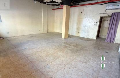 Shop - Studio - 1 Bathroom for rent in Building I02 - Morocco Cluster - International City - Dubai