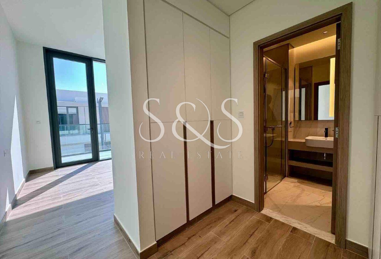 Exclusive | Semi-Detached Villa | Park Facing photo 23