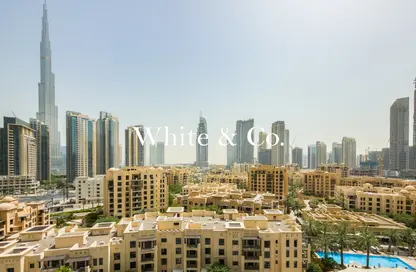 Apartment - 2 Bedrooms - 3 Bathrooms for sale in Imperial Avenue - Downtown Dubai - Dubai