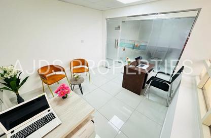 Office Space - Studio - 1 Bathroom for rent in Silver Home Building - Hor Al Anz - Deira - Dubai