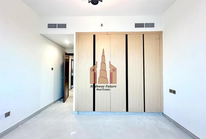 54007860 - صورة العقار 3