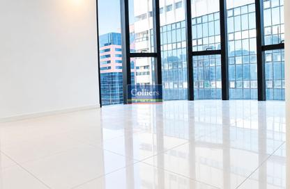 Apartment - 3 Bedrooms - 3 Bathrooms for rent in Burj Mohammed Bin Rashid at WTC - Corniche Road - Abu Dhabi