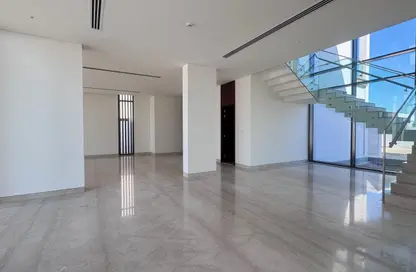 Villa - 5 Bedrooms - 6 Bathrooms for rent in Nad Al Dhabi - Al Jubail Island - Abu Dhabi