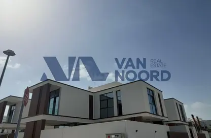 Townhouse - 3 Bedrooms - 4 Bathrooms for rent in Nad Al Dhabi - Al Jubail Island - Abu Dhabi