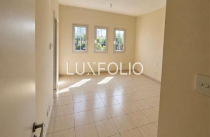 Villa - 3 Bedrooms - 3 Bathrooms for rent in Springs 8 - The Springs - Dubai