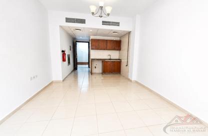 Apartment - Studio - 1 Bathroom for rent in Muweileh Community - Muwaileh Commercial - Sharjah