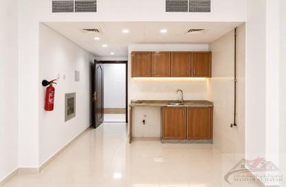 Apartment - Studio - 1 Bathroom for rent in Muweileh Community - Muwaileh Commercial - Sharjah Apartment - Studio - 1 Bathroom for rent in Muweileh Community - Muwaileh Commercial - Sharjah
