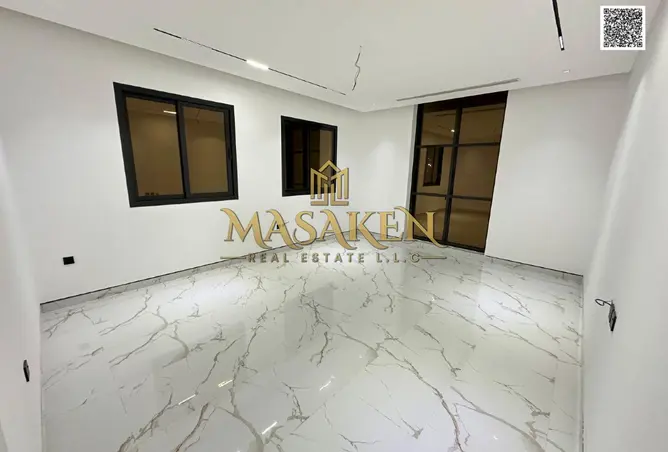 147800966 - Property Image 3