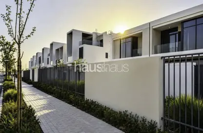 Townhouse - 3 Bedrooms - 4 Bathrooms for rent in Opal Gardens - District 11 - Mohammed Bin Rashid City - Dubai