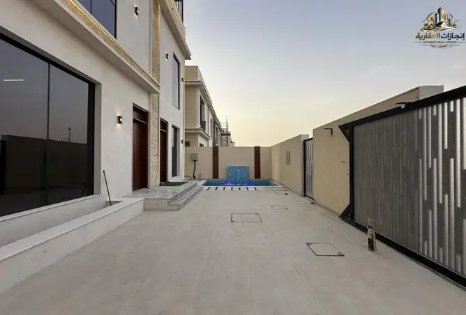 145082290 - Property Image 3