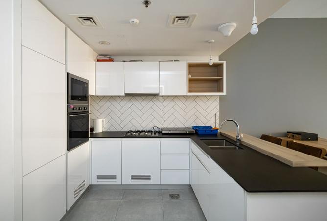 FULLY FURNISHED| SPACIOUS | PRIME LOCATION photo 3