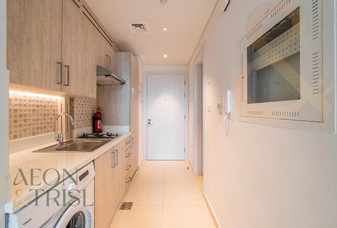 Studio | Fully Furnished | Higher Floor photo 3