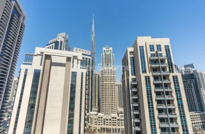 Apartment - 2 Bedrooms - 2 Bathrooms for rent in Bahwan Tower Downtown - Downtown Dubai - Dubai