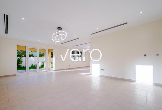 136544618 - Property Image 2